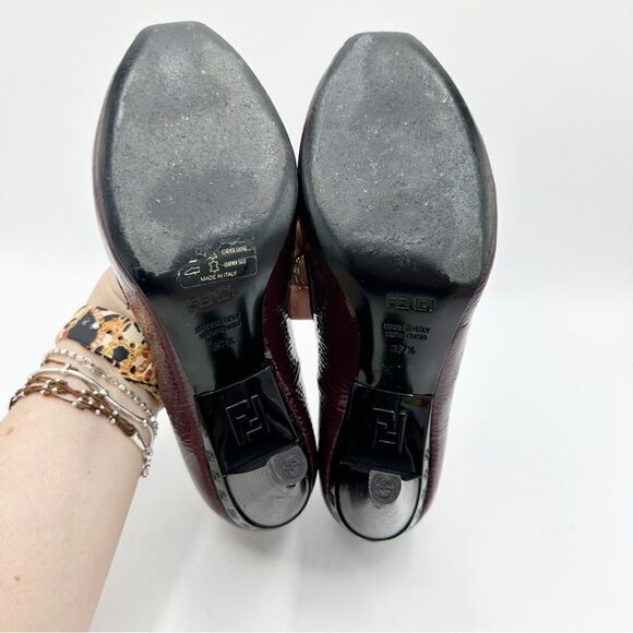 Fendi Burgundy Textured Patent Peep Toe Pumps w/Bow Grosgrain Bow Sculptured 7M - Picture 13 of 16